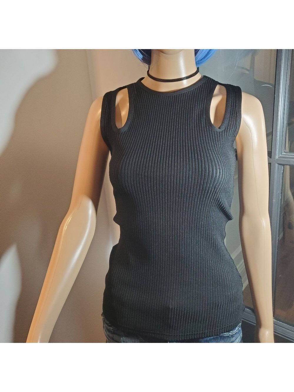 By Egris Black Ribbed Sleeveless Top